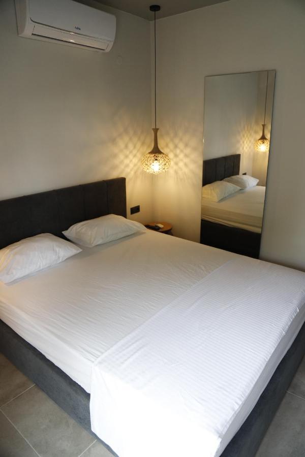 Aelia Boutique Apartments & Rooms Nea Vrasna Exterior photo